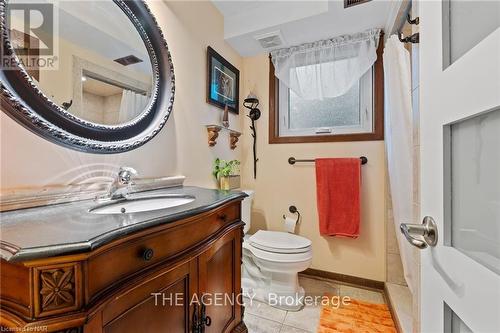 8 St Louis Place, St. Catharines (437 - Lakeshore), ON - Indoor Photo Showing Bathroom