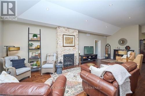 6 Derbyshire Drive, Fort Erie (335 - Ridgeway), ON - Indoor Photo Showing Living Room With Fireplace