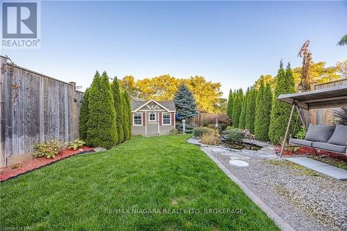 2362 Walker Court, Niagara Falls (206 - Stamford), ON - Outdoor