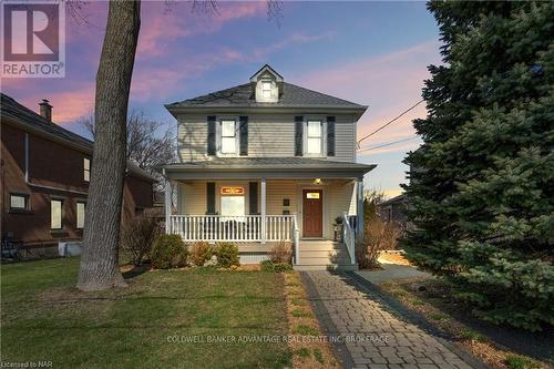 269 Sugarloaf Street, Port Colborne (878 - Sugarloaf), ON - Outdoor With Deck Patio Veranda With Facade