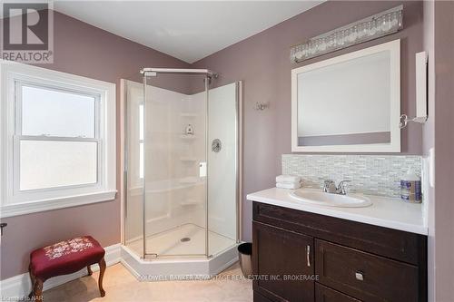 269 Sugarloaf Street, Port Colborne (878 - Sugarloaf), ON - Indoor Photo Showing Bathroom