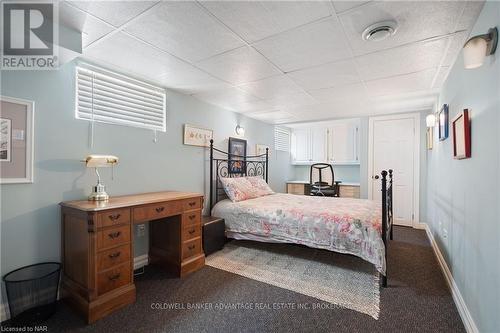 269 Sugarloaf Street, Port Colborne (878 - Sugarloaf), ON - Indoor Photo Showing Bedroom