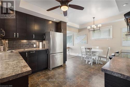 269 Sugarloaf Street, Port Colborne (878 - Sugarloaf), ON - Indoor Photo Showing Kitchen With Upgraded Kitchen