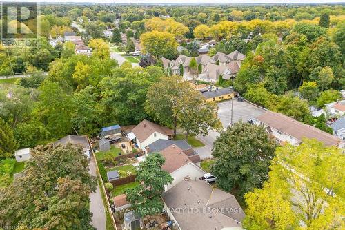 100 Arthur Street, St. Catharines (436 - Port Weller), ON - Outdoor With View