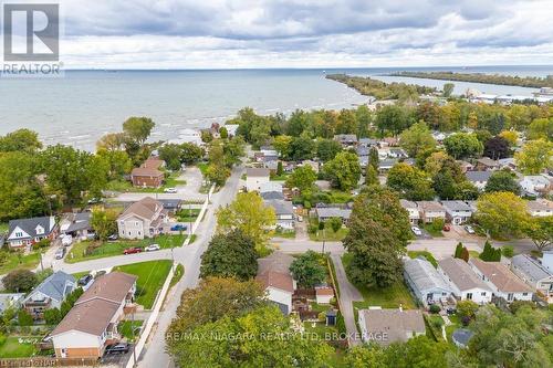 100 Arthur Street, St. Catharines (436 - Port Weller), ON - Outdoor With Body Of Water With View