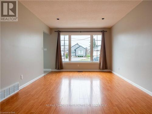 9 Churchill Street, St. Catharines (458 - Western Hill), ON - Indoor Photo Showing Other Room