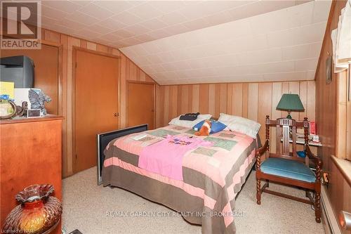 4477 Jordan Road, Lincoln (980 - Lincoln-Jordan/Vineland), ON - Indoor Photo Showing Bedroom