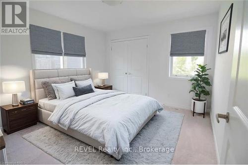 87 Caroline Street, Welland (773 - Lincoln/Crowland), ON - Indoor Photo Showing Bedroom