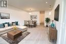 87 Caroline Street, Welland (773 - Lincoln/Crowland), ON  - Indoor Photo Showing Living Room 