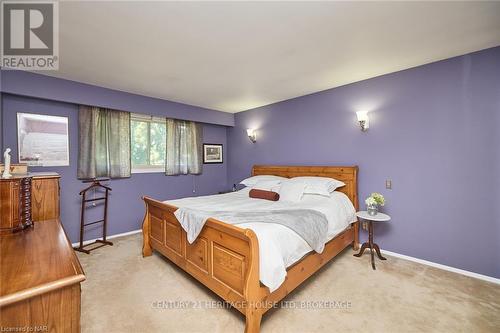 21 Windermere Court, Welland (767 - N. Welland), ON - Indoor Photo Showing Bedroom