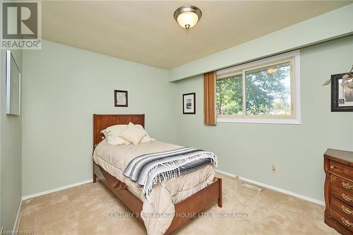 21 Windermere Court, Welland (767 - N. Welland), ON - Indoor Photo Showing Bedroom