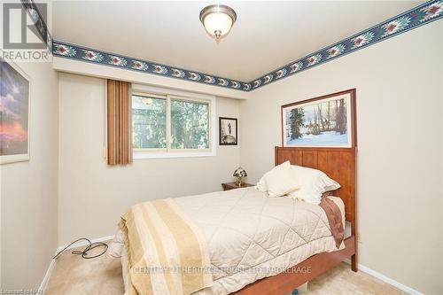 21 Windermere Court, Welland (767 - N. Welland), ON - Indoor Photo Showing Bedroom