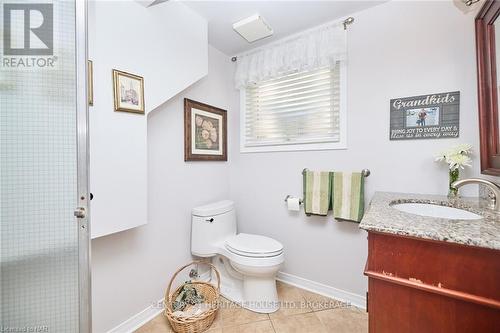 21 Windermere Court, Welland (767 - N. Welland), ON - Indoor Photo Showing Bathroom