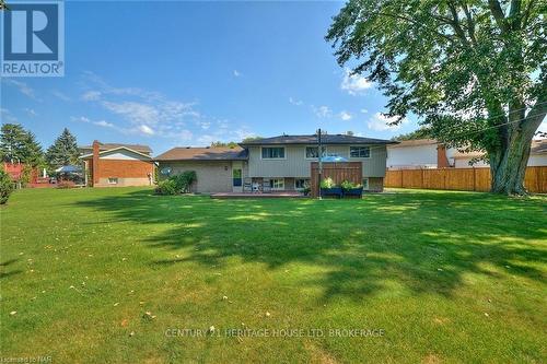 21 Windermere Court, Welland (767 - N. Welland), ON - Outdoor With Backyard