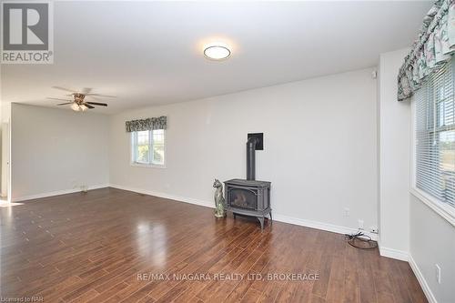 5091 Highway #3, Port Colborne (874 - Sherkston), ON - Indoor Photo Showing Other Room