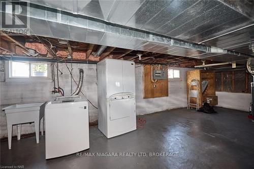 5091 Highway #3, Port Colborne (874 - Sherkston), ON - Indoor Photo Showing Laundry Room