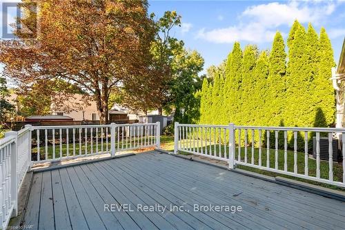 17 Sandown Street, St. Catharines (446 - Fairview), ON - Outdoor With Deck Patio Veranda