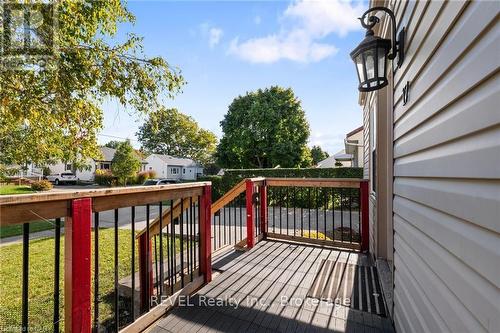 17 Sandown Street, St. Catharines (446 - Fairview), ON - Outdoor With Deck Patio Veranda