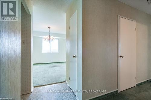 1203 - 301 Frances Avenue, Hamilton (Lakeshore), ON - Indoor Photo Showing Other Room