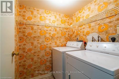 1203 - 301 Frances Avenue, Hamilton (Lakeshore), ON - Indoor Photo Showing Laundry Room