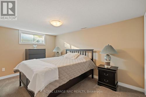 8350 Young Street, West Lincoln (056 - West Lincoln), ON - Indoor Photo Showing Bedroom