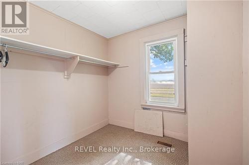 371 Pihach Street, Pelham (664 - Fenwick), ON - Indoor With Storage