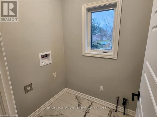 203 Park Street, Fort Erie (335 - Ridgeway), ON - Indoor Photo Showing Other Room