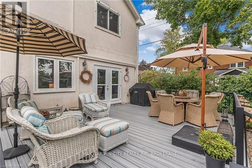 8 Ridgewood Road, St. Catharines (457 - Old Glenridge), ON - Outdoor With Deck Patio Veranda