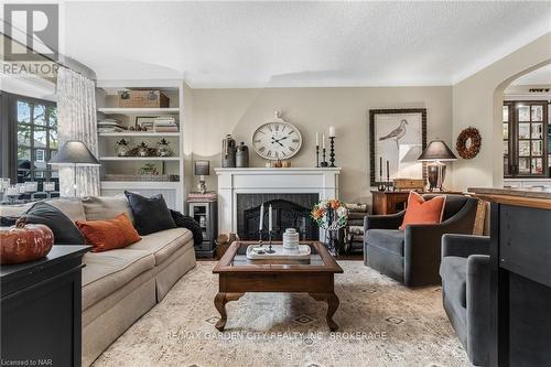 8 Ridgewood Road, St. Catharines (457 - Old Glenridge), ON - Indoor Photo Showing Living Room With Fireplace