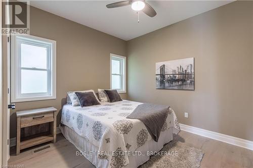 681 Warner Road, Niagara-On-The-Lake (105 - St. Davids), ON - Indoor Photo Showing Bedroom