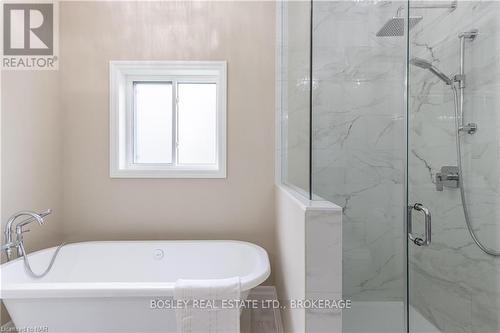 681 Warner Road, Niagara-On-The-Lake (105 - St. Davids), ON - Indoor Photo Showing Bathroom