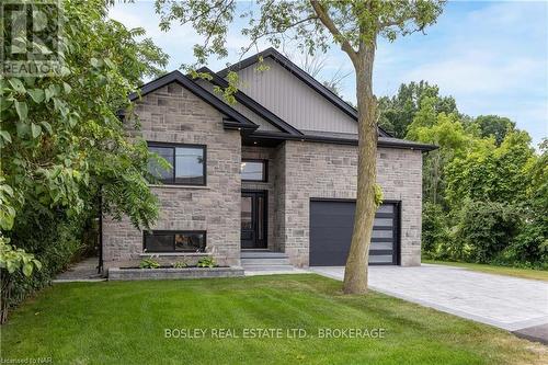 681 Warner Road, Niagara-On-The-Lake (105 - St. Davids), ON - Outdoor