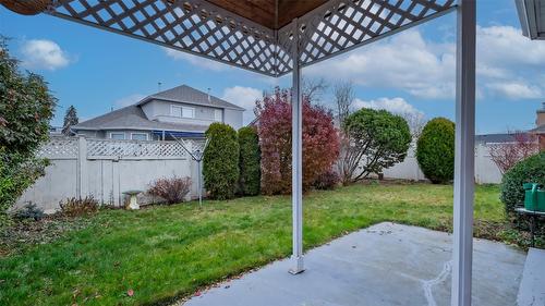 838 Springwood Court, Kelowna, BC - Outdoor