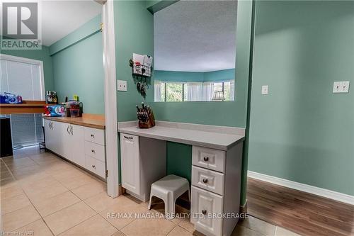 1 - 174 Martindale Road, St. Catharines (453 - Grapeview), ON - Indoor