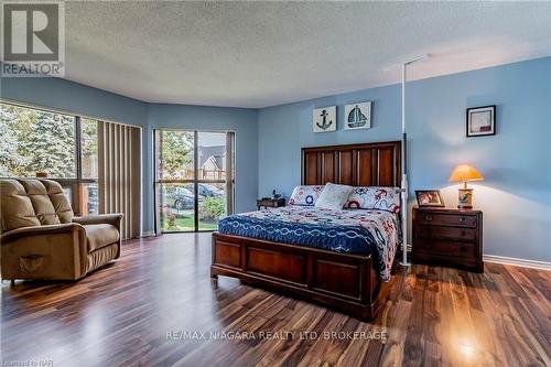 1 - 174 Martindale Road, St. Catharines (453 - Grapeview), ON - Indoor Photo Showing Bedroom