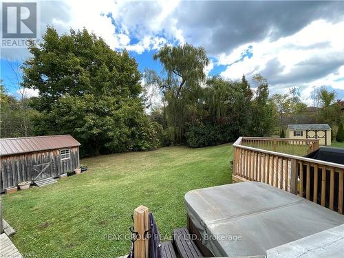 4456 Lyons Creek Road, Niagara Falls (224 - Lyons Creek), ON - Outdoor With Backyard