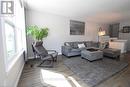 21 Fairlawn Crescent, Welland (769 - Prince Charles), ON  - Indoor Photo Showing Living Room 