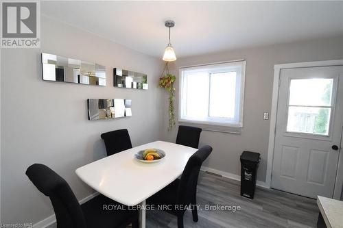 21 Fairlawn Crescent, Welland (769 - Prince Charles), ON - Indoor Photo Showing Living Room