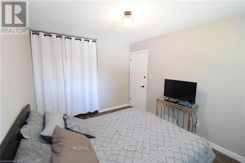 21 Fairlawn Crescent, Welland (769 - Prince Charles), ON - Indoor Photo Showing Bedroom