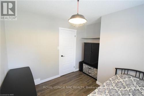 21 Fairlawn Crescent, Welland (769 - Prince Charles), ON - Indoor Photo Showing Bedroom