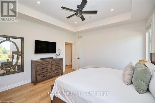 72732 Regional Road 27, Wainfleet (879 - Marshville/Winger), ON - Indoor Photo Showing Bedroom