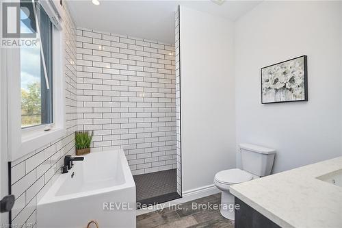 72732 Regional Road 27, Wainfleet (879 - Marshville/Winger), ON - Indoor Photo Showing Bathroom