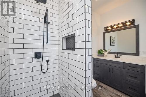 72732 Regional Road 27, Wainfleet (879 - Marshville/Winger), ON - Indoor Photo Showing Bathroom