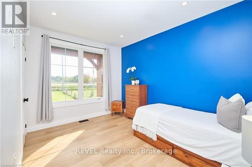 72732 Regional Road 27, Wainfleet (879 - Marshville/Winger), ON - Indoor Photo Showing Bedroom