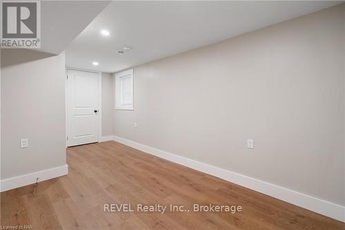 148 Young Street, Welland (768 - Welland Downtown), ON - Indoor Photo Showing Other Room