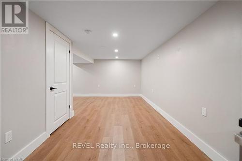 148 Young Street, Welland (768 - Welland Downtown), ON - Indoor Photo Showing Other Room