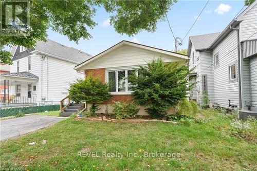 148 Young Street, Welland (768 - Welland Downtown), ON - Outdoor With Deck Patio Veranda