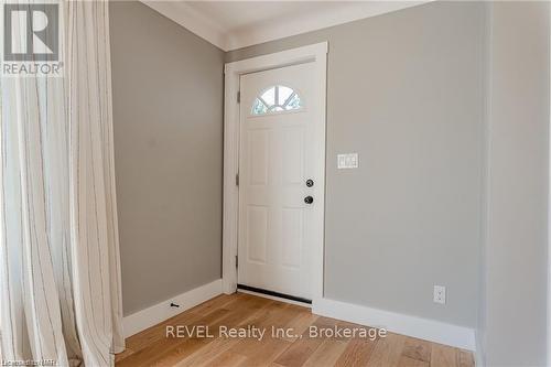 148 Young Street, Welland (768 - Welland Downtown), ON - Indoor Photo Showing Other Room