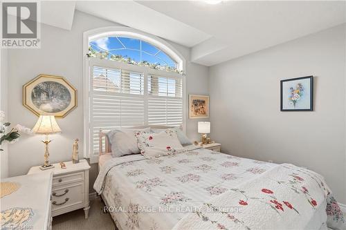 11 - 77 Avery Crescent, St. Catharines (456 - Oakdale), ON - Indoor Photo Showing Bedroom