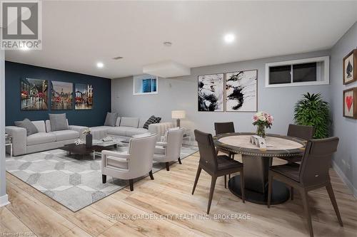 1717 Cream Street, Pelham (663 - North Pelham), ON - Indoor Photo Showing Dining Room